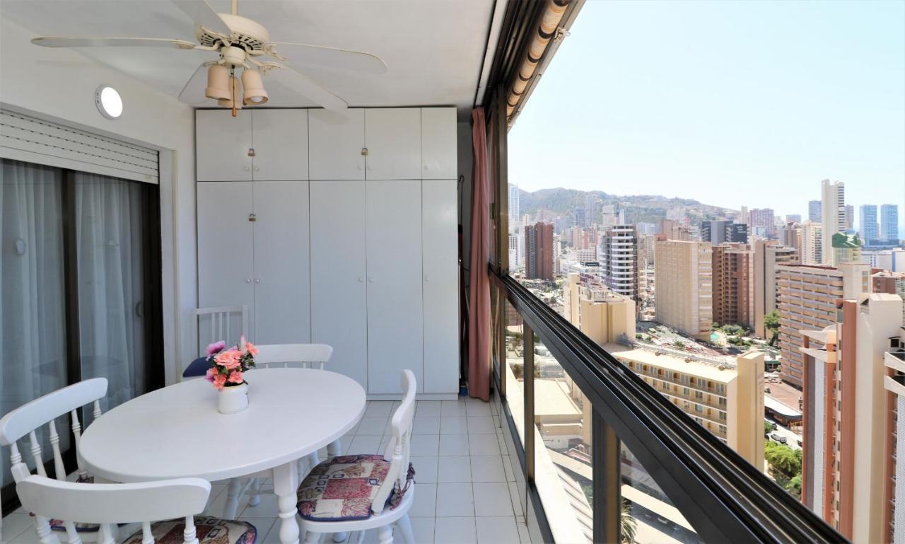 Gemelos 2 18-E Benidorm Eksteriør bilde